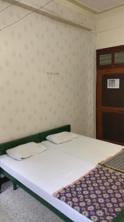 Solanki Guest House Kolhapur Eksteriør billede